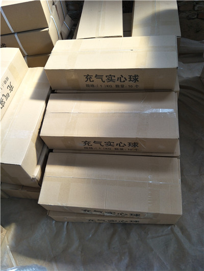 體操墊、羽毛球柱、實心球、海綿包大量現(xiàn)貨